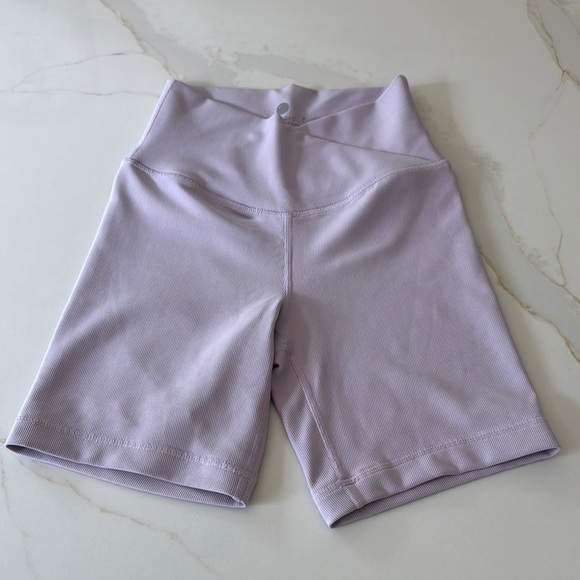 Yogalicious shorts size small - Picture 1 of 3